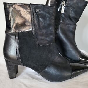 Blondo Chunky Heel Leather Suede Mix Side Zip Heeled Booties Black Size…